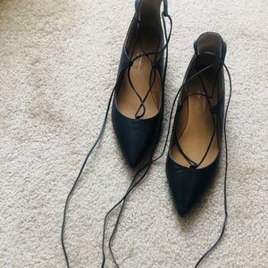 Grey lace up pointy toe flat w/gold shiny heel